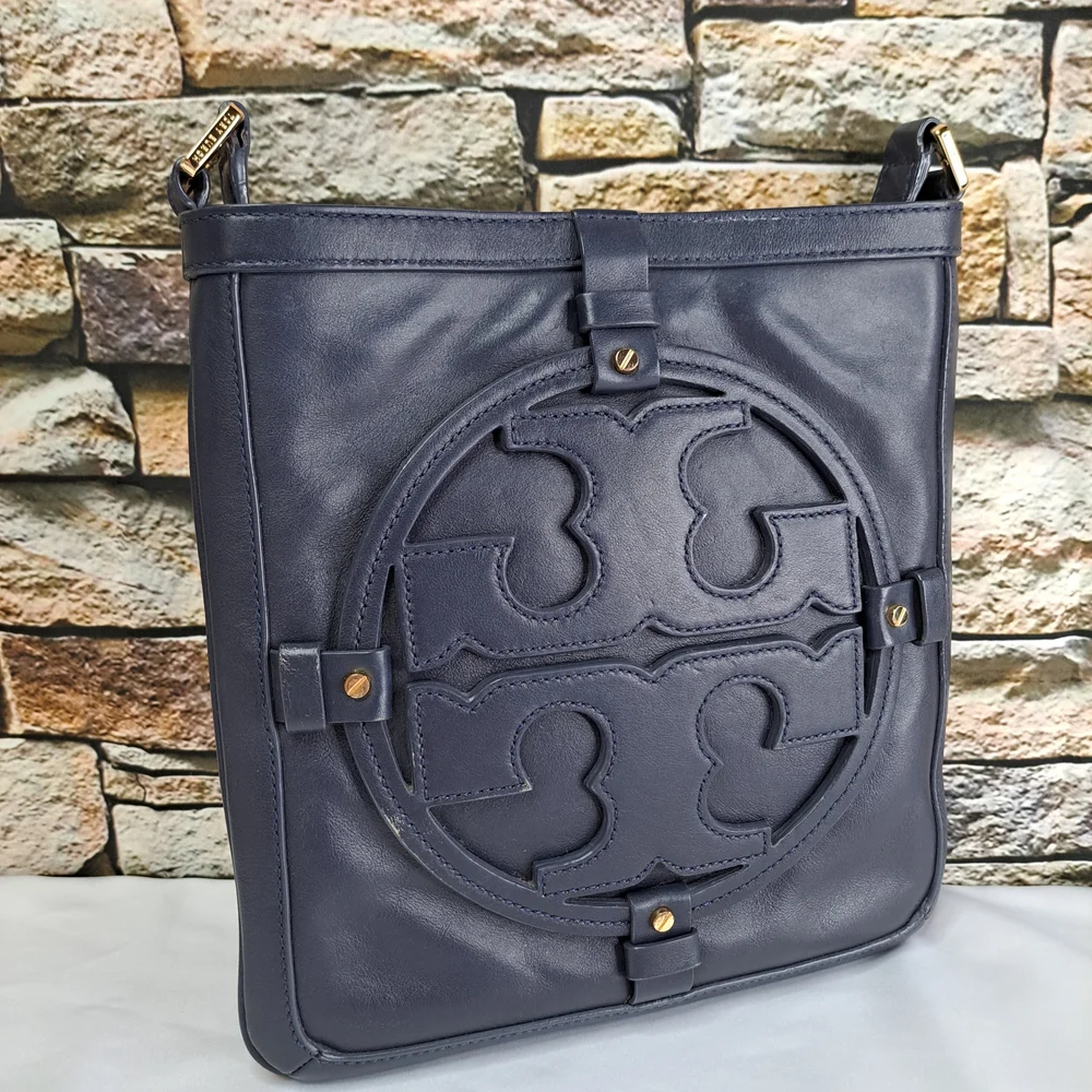 TORY BURCH LEATHER CROSSBODY BAG in STO~A~WAY NAVY - Picture 15 of 16